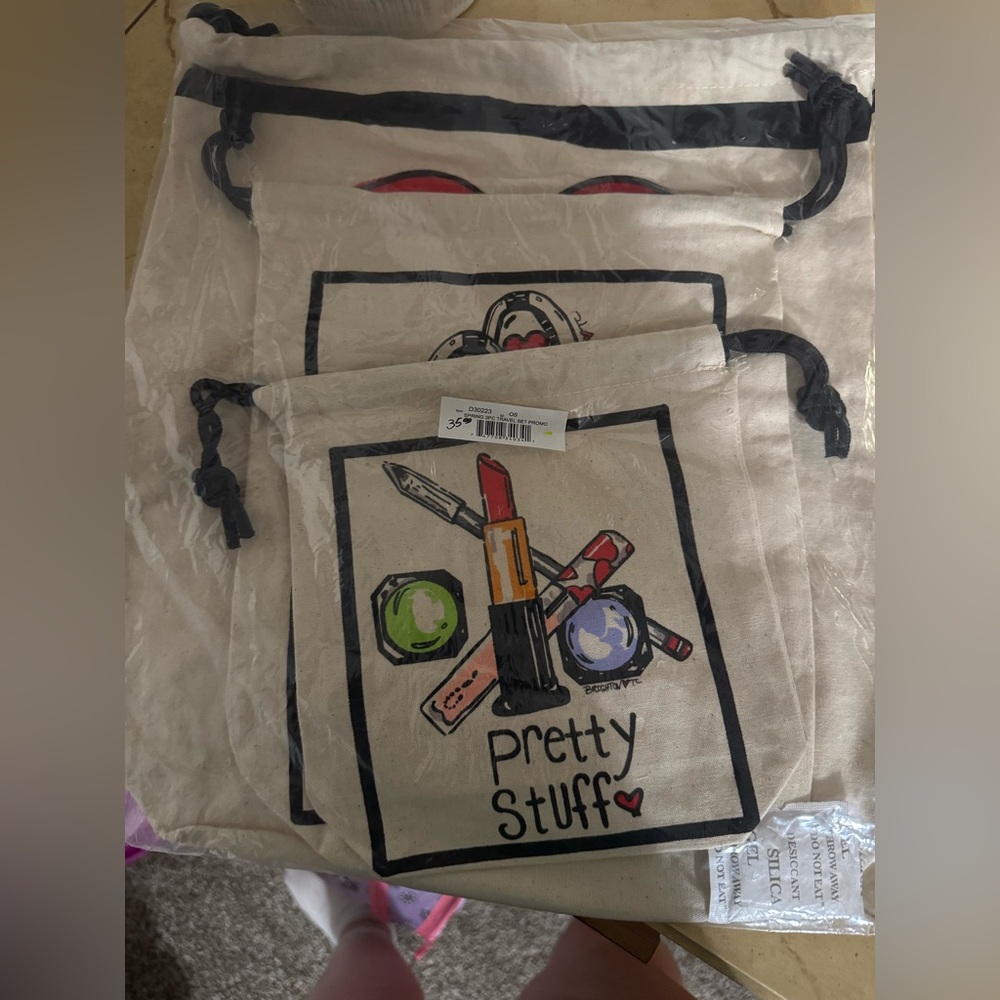 BRIGHTON SPRING 3 PIECE TRAVEL SET CANVAS BAGS NEW UNOPENED - Picture 2 of 5